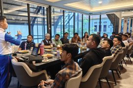 Asmo Sulsel edukasi \"safety riding\" sales Honda di Kendari