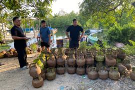 Polda Sultra bekuk penyelundup LPG subsidi di Konsel