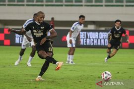 Dewa United kalahkan Arema 2-0