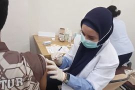 Kemenhaj fasilitasi petugas haji suntik vaksin meningitis