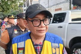 Pemkab Tangerang perbaiki jalan rusak akibat cuaca ekstrem