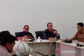 380 KK kebanjiran, Warga Desa Kabul desak BWS NTB keruk Sungai Pampang