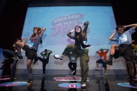 Telkomsel sukses gelar kompetisi random play dance "by U KOREA KAJA" Vol 2