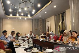 PLN Sulselrabar evaluasi strategi komunikasi untuk perbaikan layanan hingga 3T