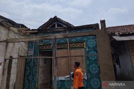 Angin kencang rusak puluhan rumah di Jawa Barat dan NTT