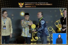 Ratusan kepala daerah terima penghargaan di UHC Awards 2026