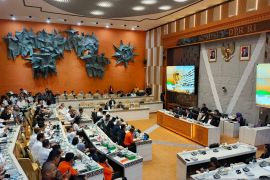 Ministry prioritizes maintaining Sumatra connectivity after floods