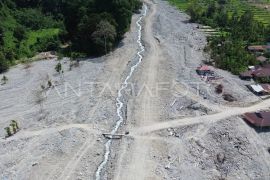 Jembatan darurat di Tanjung Raya Agam Page 2 Small