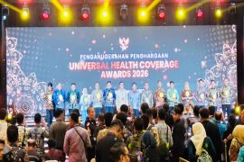 Pemkab HSU terima UHC Award