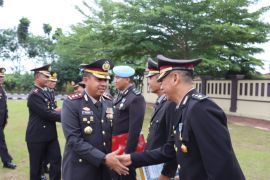 Polres Serang anugerahkan penghargaan pada personel berprestasi