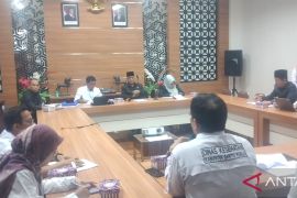 Ikan mati massal di Batola, dewan minta dinas terkait bantu pokdatan