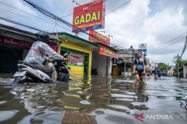 Warga Jakarta di pesisir Pantai Utara diimbau waspada banjir rob