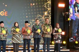 Pemkab Jember raih penghargaan UHC Award 2026 kategori Madya