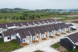 Ganti seng ke genteng, biaya bangun rumah bisa naik tiga kali lipat