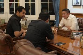 Seskab terima Mualem bahas hunian rampung pascabencana Aceh