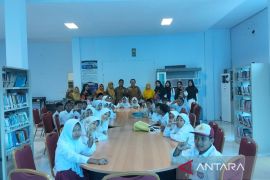 Perpustakaan Dompu didorong jadi pusat belajar pelajar