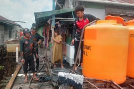 BPBD Kotim pasok 22.000 liter air atasi kesulitan air bersih