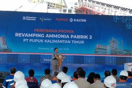 &lrm;Komisi IV: Revitalisasi pabrik pupuk investasi kemandirian industri