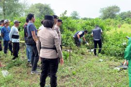 Polisi autopsi jenazah yang ditemukan di Gumuk Pasir Bantul