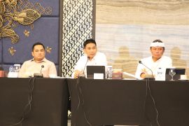 Wamendagri: BUMD kunci kembangkan perekonomian daerah