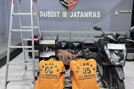 Nekat mencuri demi beli sabu dan main Judol, dua sekawan di Pangkalpinang diringkus Polda Babel