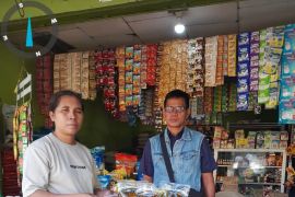 Bulog Sulut-Go distribusikan Minyakita di pasar tradisional