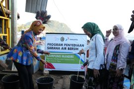 Seruni  KMP-Kementerian ESDM Pertamina Patra Niaga kolaborasi buka akses air bersih di Papua