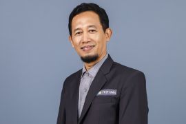 Strategi pendidikan profesi guru dalam mempersiapkan pendidik antargenerasi dalam pembelajaran abad 21