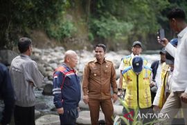 Wali Kota dan Wakil Wali Kota Solok Terima Kunjungan Survei Lapangan SPAM Perumda Air Minum Pincuran Gadang