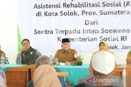 Wawako Serahkan Bantuan ATENSI dari STIS Bogor