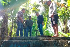 Bantuan sarana air bersih Kemenhut di Palembayan sudah mengalir ke 162 KK