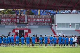 Hendri Susilo wajibkan Seluruh pemain fokus hadapi Bhayangkara di laga kandang