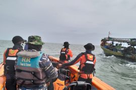 Pencarian korban di perairan Kuala Penet Lamtim terkendala cuaca buruk