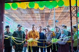 Wabup Sarolangun resmikan toko pertanian BUMDes Pelawan Jaya