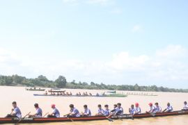 Gubernur Jambi tegaskan lomba pacu perahu sarana kampanye pelestarian lingkungan