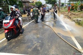 Akses jalan dan layanan publik pascabanjir Tulungagung berangsur pulih