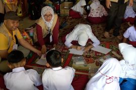 UIN Bukittinggi pulihkan trauma bencana melalui art healing