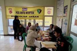 Longsor Cisarua, Tim DVI catat 10 kantung jenazah dan 71 orang hilang