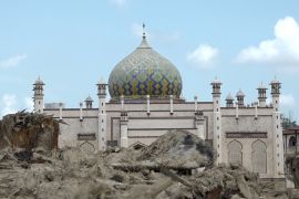 Melihat proses pemulihan ponpes &ldquo;penghalang kayu&rdquo; Darul Mukhlisin