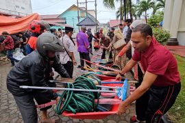 Pemko Lhokseumawe salurkan 1.000 paket alat kebersihan pascabanjir