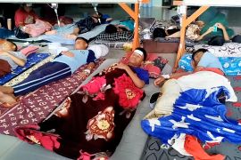 Ratusan siswa keracunan MBG, Pemprov Jatim soroti kelaikan SPPG