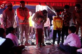 Belajar di tengah keterbatasan, siswa Pidie Jaya masuk sekolah