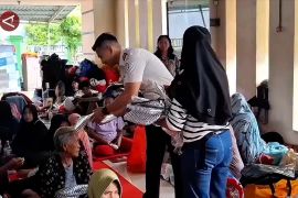 Kementerian Imipas salurkan bantuan bagi korban banjir di Periuk