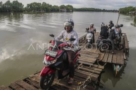 Foto: Jasa penyeberangan perahu tradisional Pulau Lakkang
