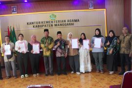 Kemenag Manggarai memperkuat kepercayaan konsumen lewat sertifikasi halal