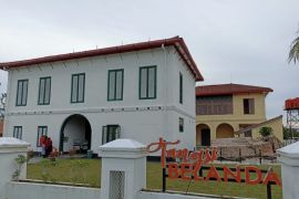 DPR urges restoration of Dutch Barrack in Siak after floor collapse