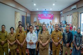 Puluhan pelaku UMKM di Kapuas dilatih manajemen dan promosi usaha