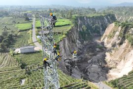 PLN relokasi jalur listrik Bireuen-Takengon untuk mitigasi "sinkhole"