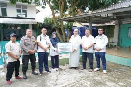 Pusri bantu pembangunan sumur bor Masjid Sultan Agung Palembang