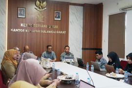 Kakanwil Kemenkum Sulbar sebut regulasi harus mampu jawab kebutuhan